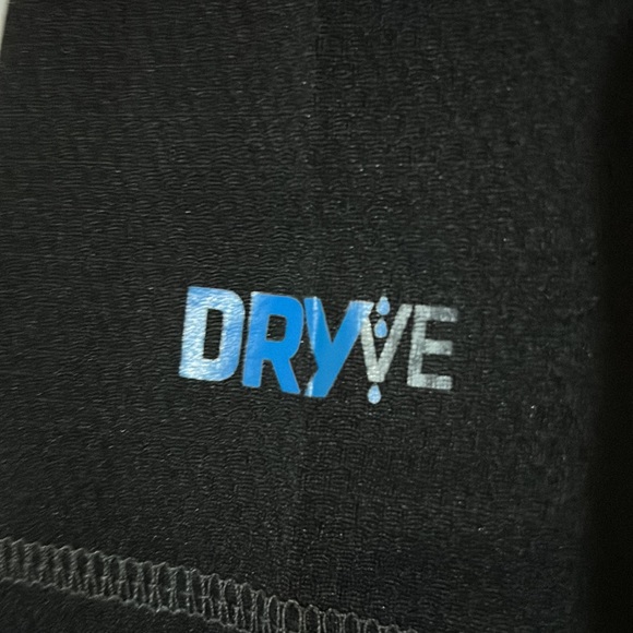 Black athletic shirt - Picture 3 of 4